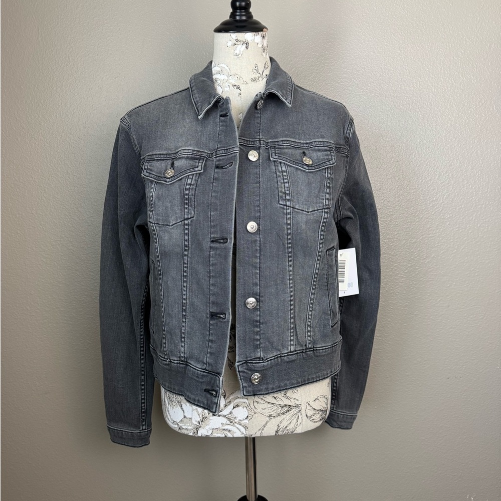 Women's Gray Denim Jacket